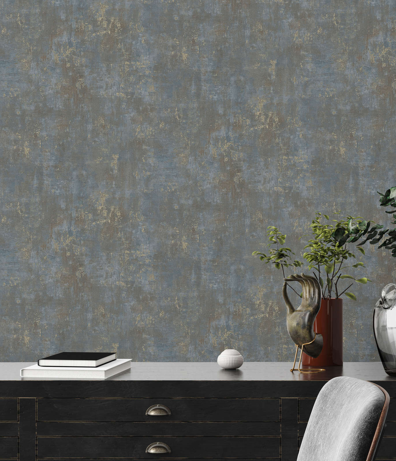 Tapete in Rostoptik mit metallischen Akzenten – Braun, Blau, Gold