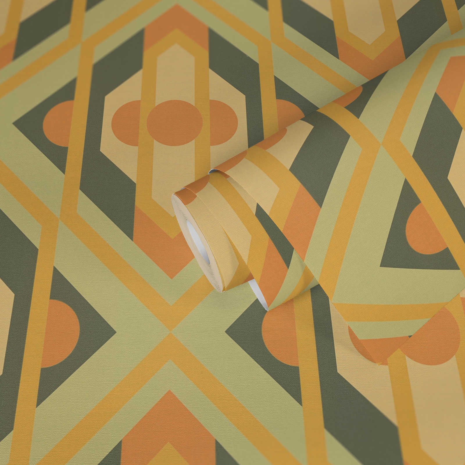             Geometrische Ornamente im Retro Stil auf Vliestapete – Grün, Gelb, Orange
        