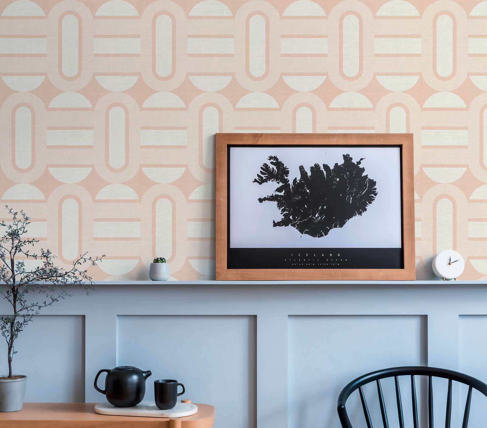             Sanfte Rosa Töne in Retro Muster mit Ovalen und Balken – Beige, Creme, Rosa
        