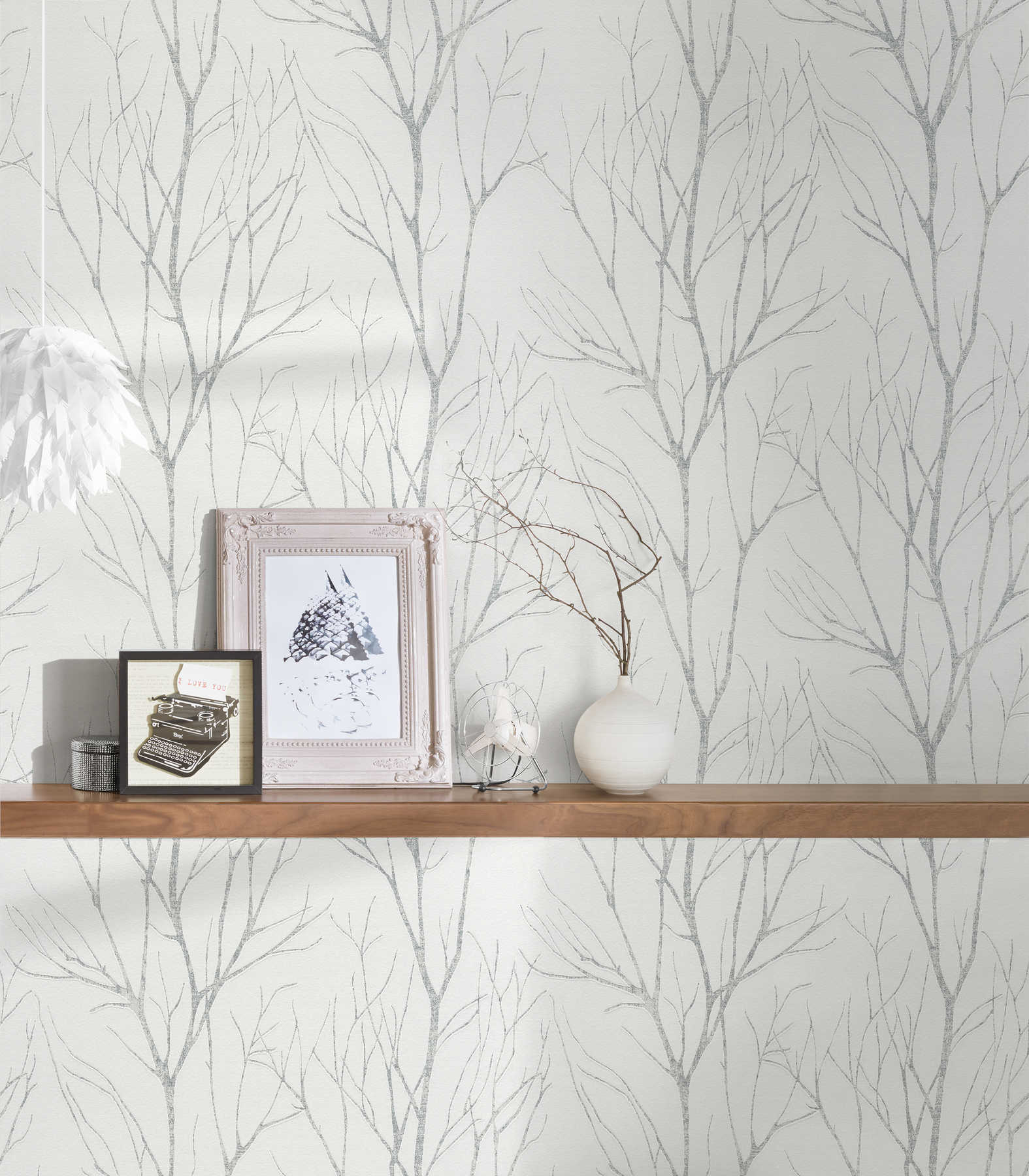             Vliestapete Baummotiv & Metallic-Effekt – Beige, Grau
        