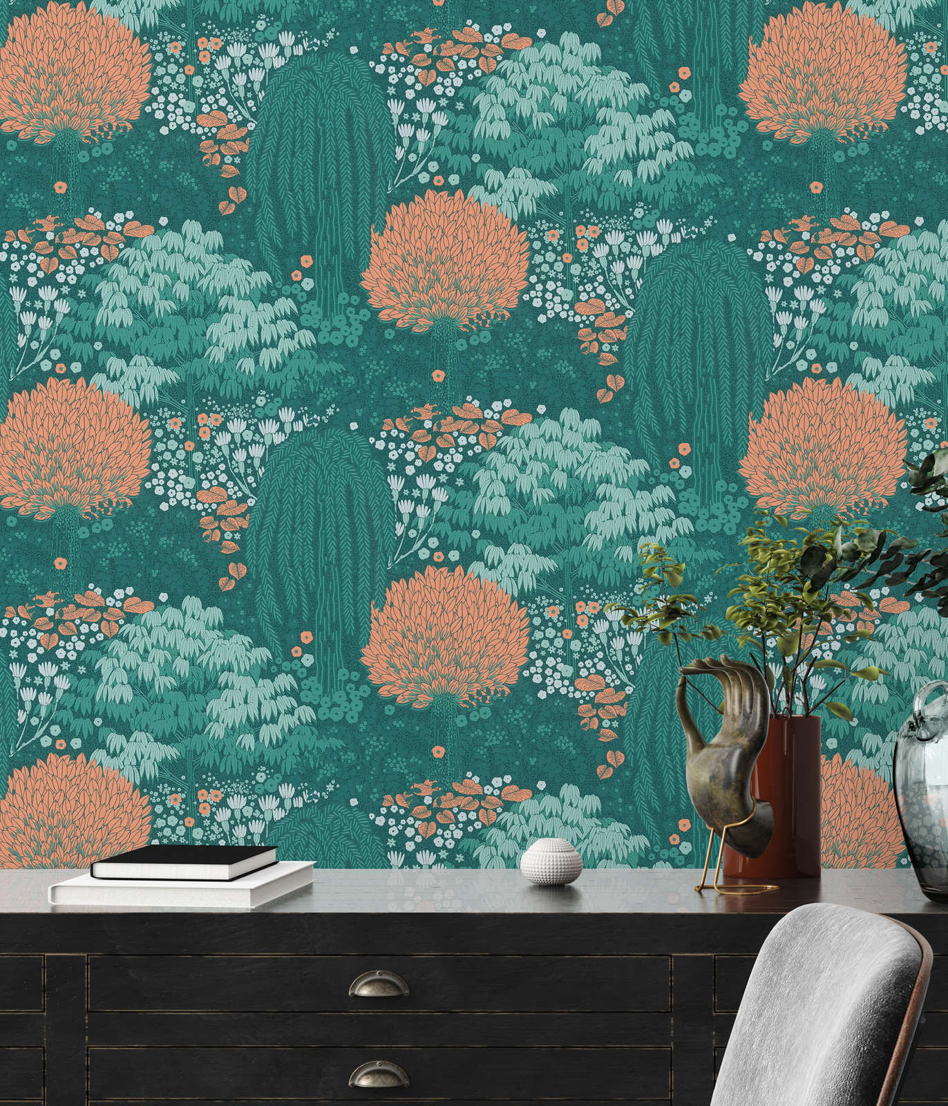             Florale Tapete mit Blättern leicht strukturiert, matt – Petrol, Orange, Grün
        