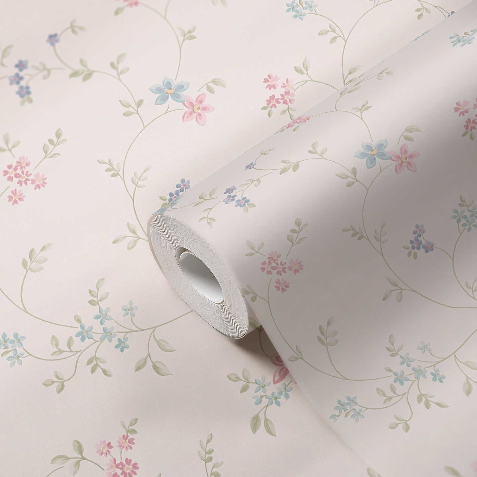 Blumentapete mit Ranken im Landhausstil – Creme, Grün, Blau