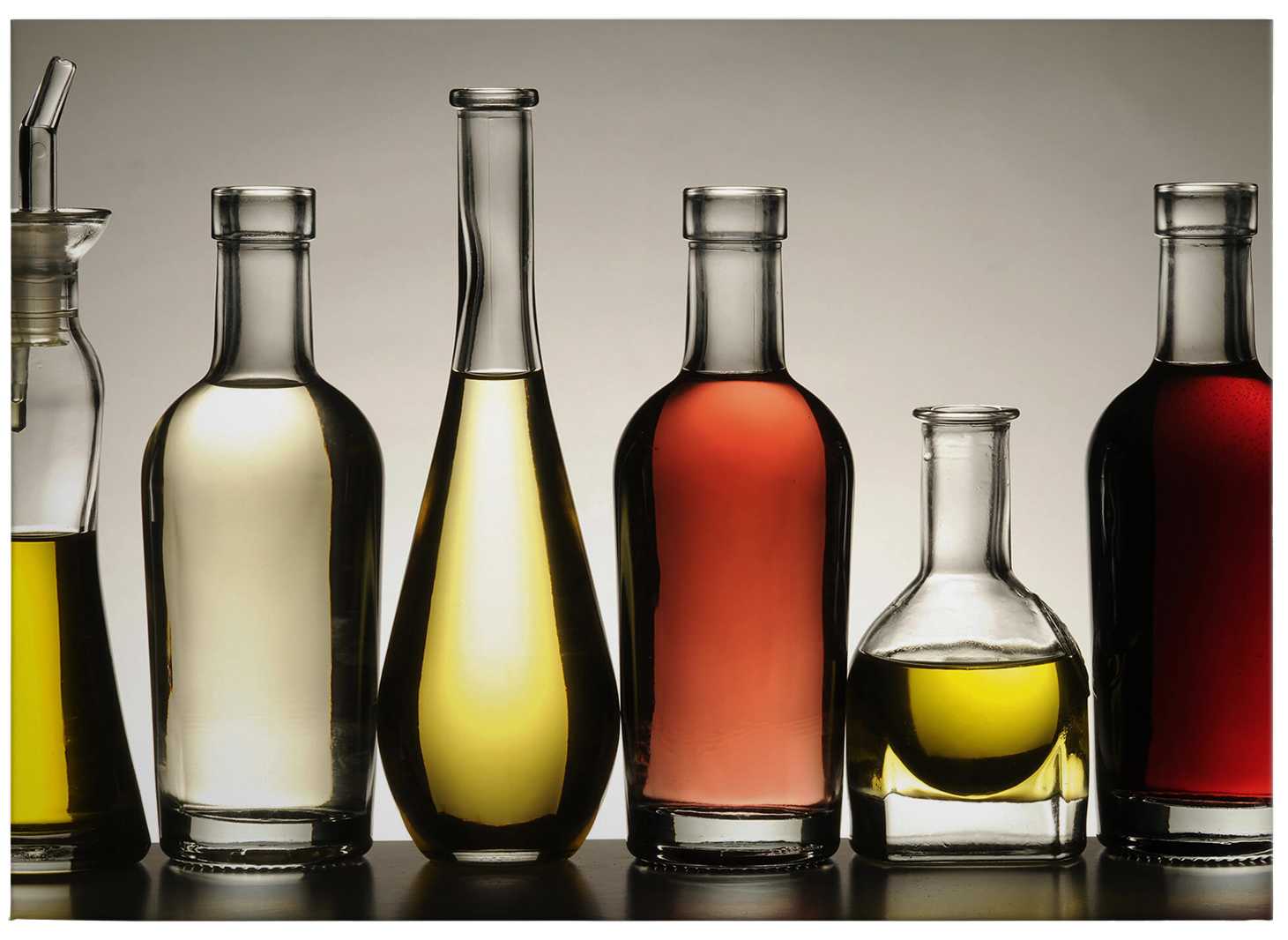             Küche Leinwandbild Flaschen mit Ölen – 0,70 m x 0,50 m
        
