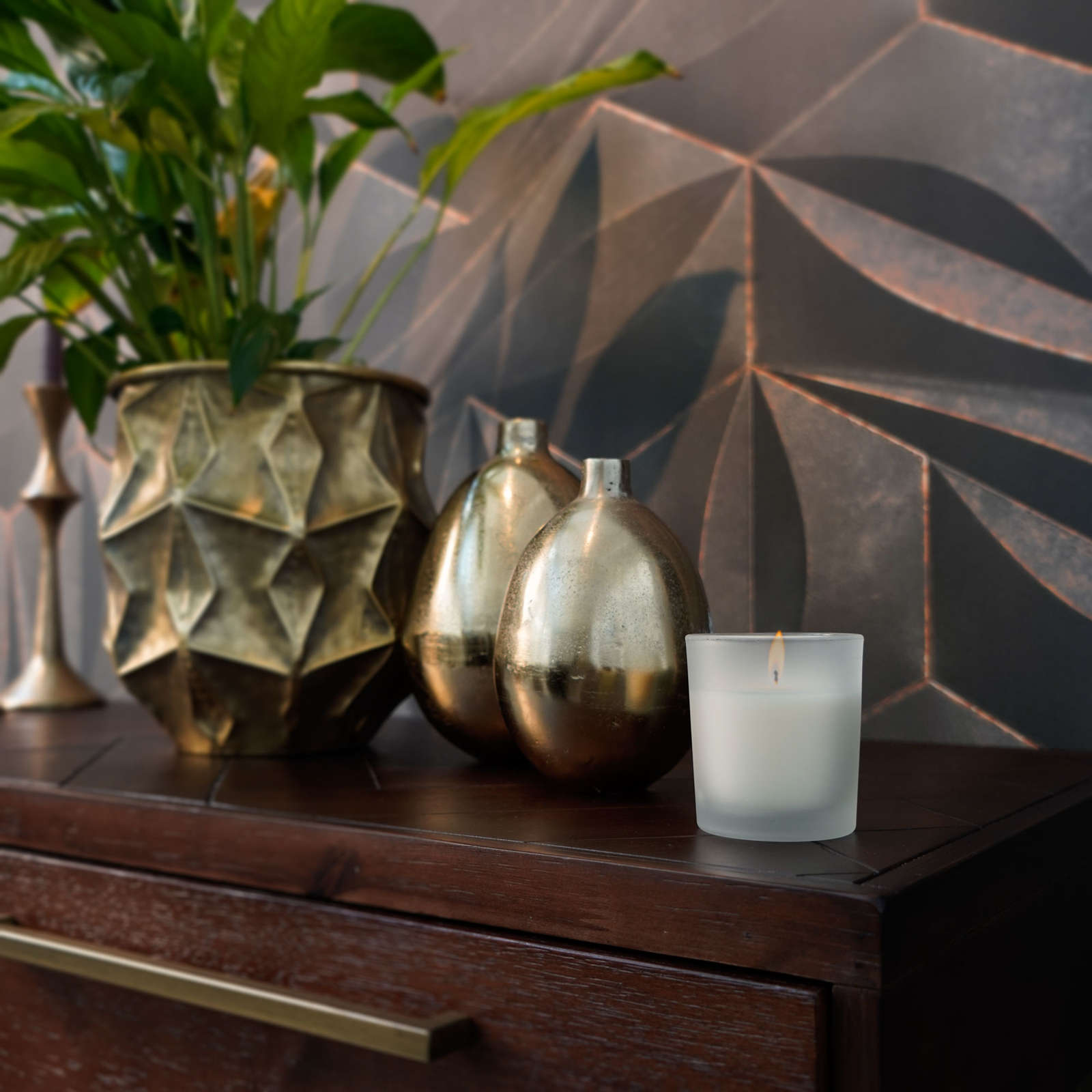             Fresh Linen geurkaars met aangename geur van pas gewassen wasgoed - 110g
        