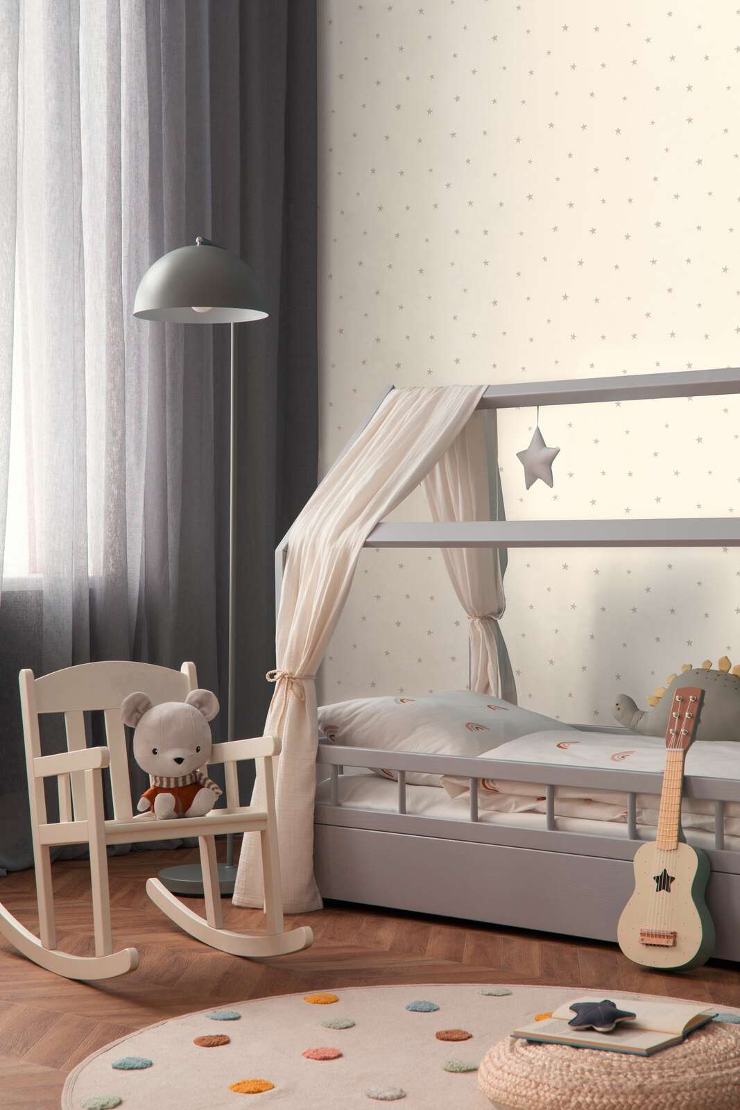 Kinderzimmer, Miniaturbett, Himmelbett?, Wickel?, Spielzeug