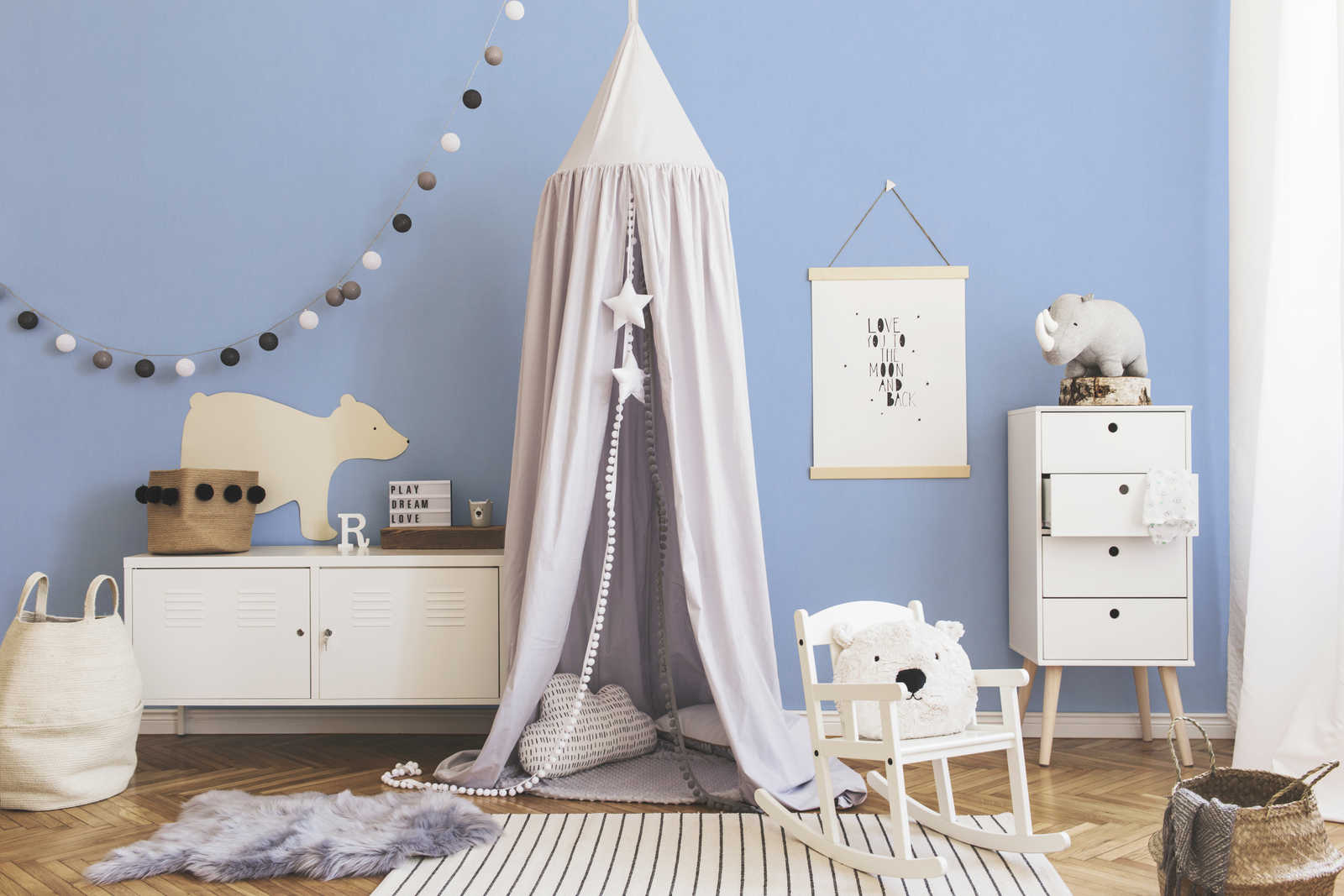             Kinderzimmer Tapete Jungen uni – Blau
        
