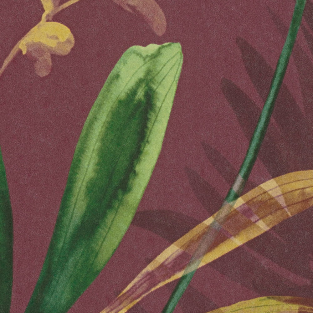             Dunkelrote Tapete mit Grünen Blättern im Aquarell Stil – Rot, Grün, Gelb
        