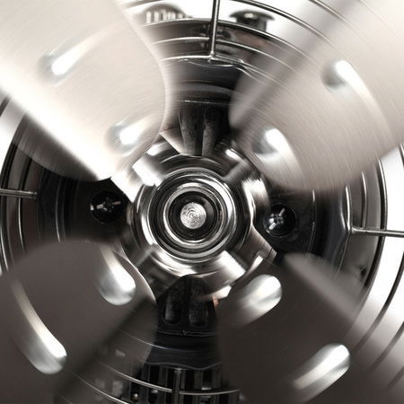         Papier peint gros plan d'un ventilateur - noir et blanc
    