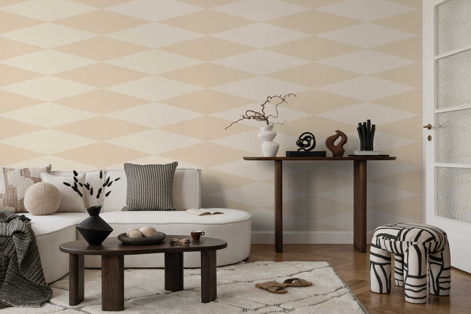 Wandtapete, Geometrischer Muster, Beige Wand, Wohnzimmer, Holzmöbel