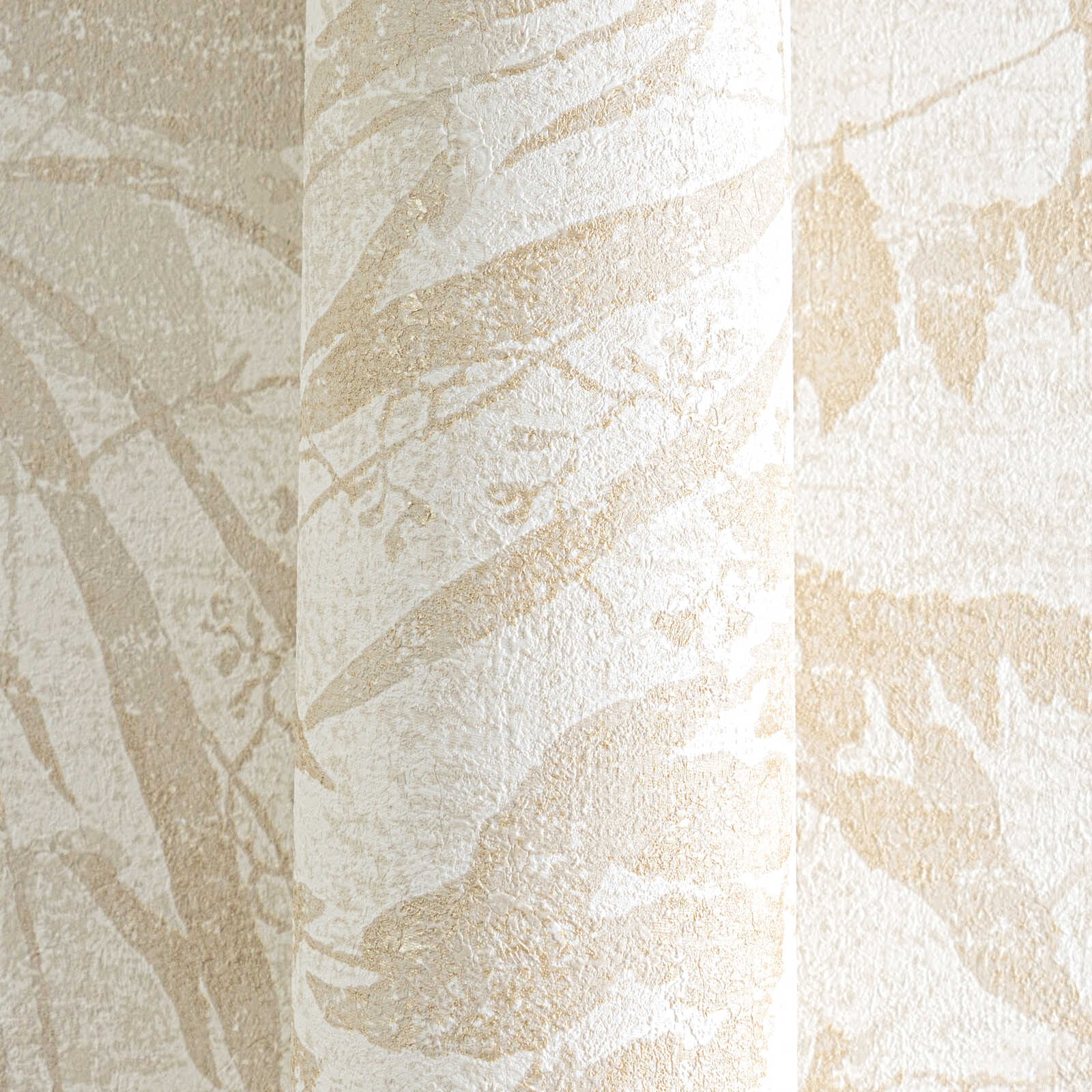 Vliestapete mit modernem Blättermuster und dezenter Oberflächenstruktur – Creme, Beige, Metallic