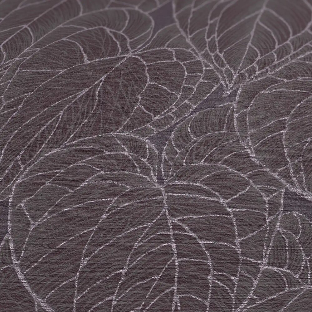             Daniel Hechter Moderne Vliestapete mit Blattmuster und metallischen Effekten – Grau, Lila, Silber
        