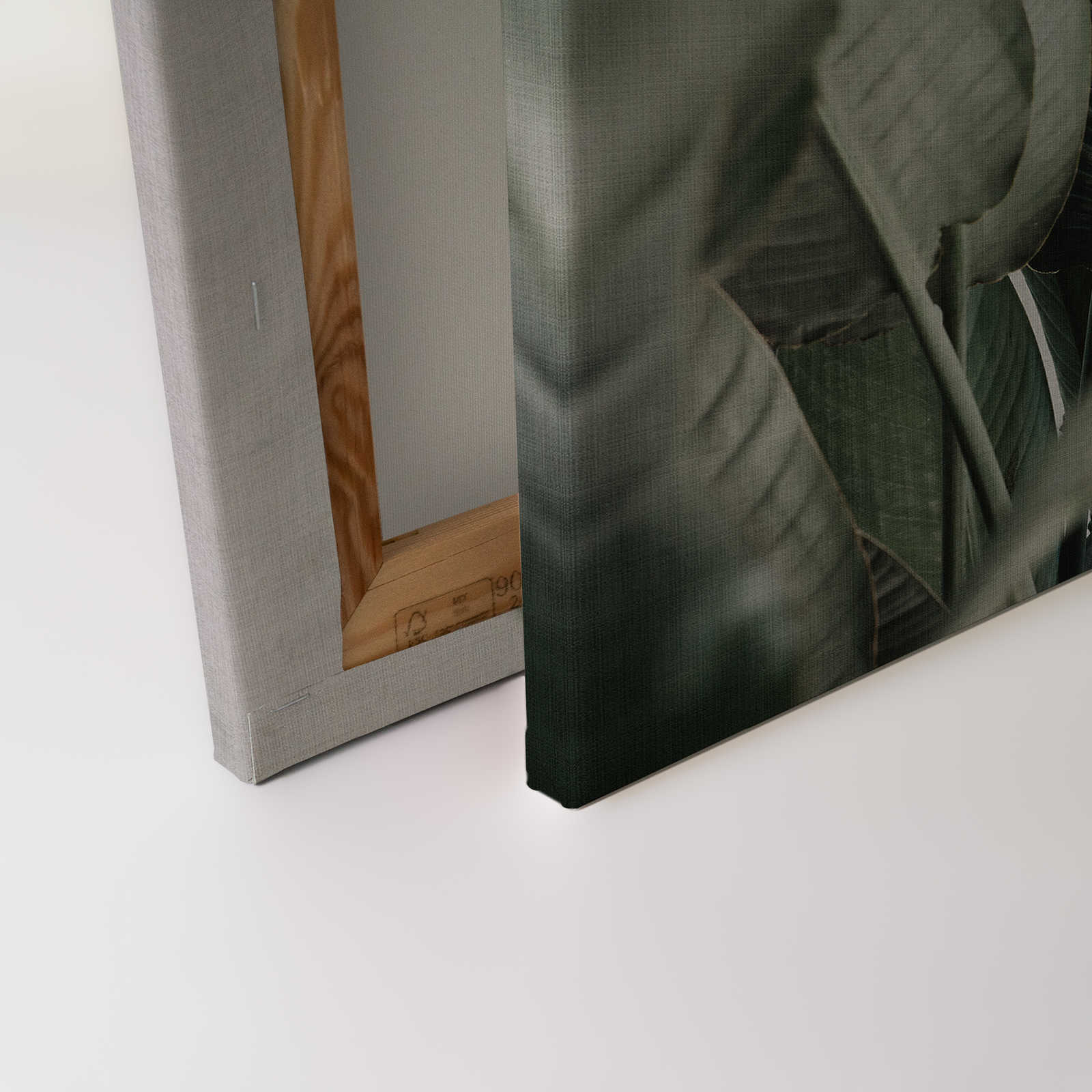            Urban jungle 1 - Leinwandbild mit Palmenblättern in naturleinen Optik – 0,90 m x 0,60 m
        