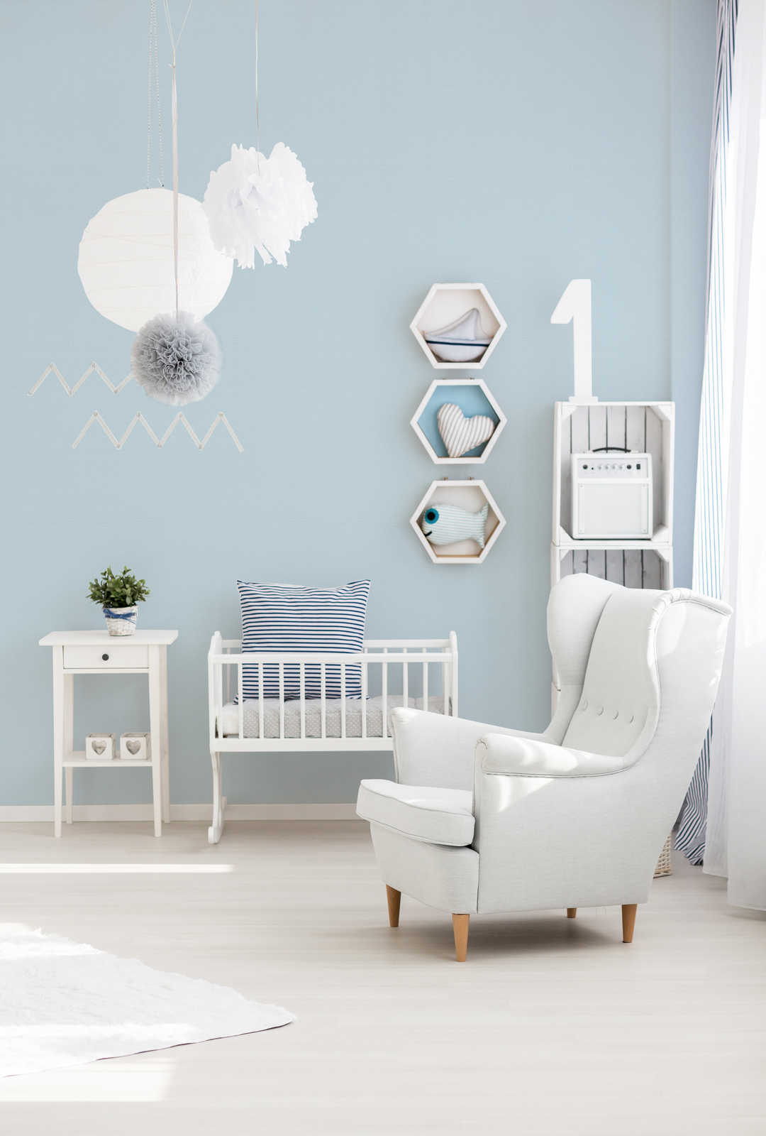 baby room, neon room, weiße stühle, stuhl, dekoration regal