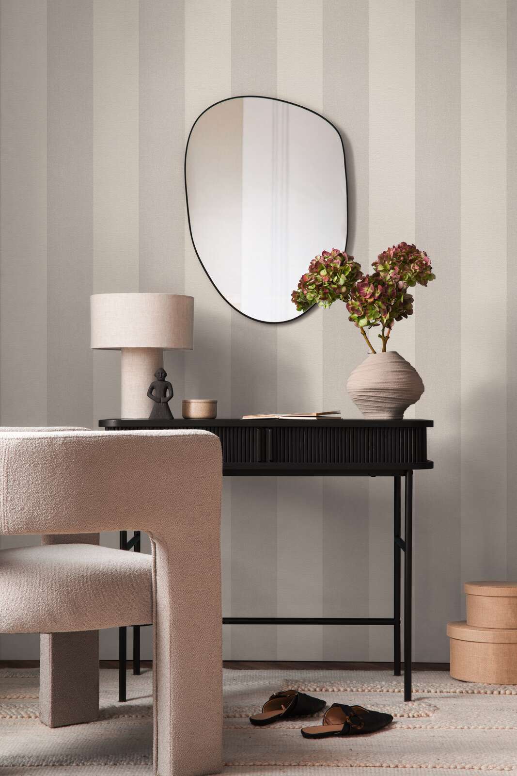             Vliesbehang met gestructureerde blokstrepenlook - beige, crème, grijs
        