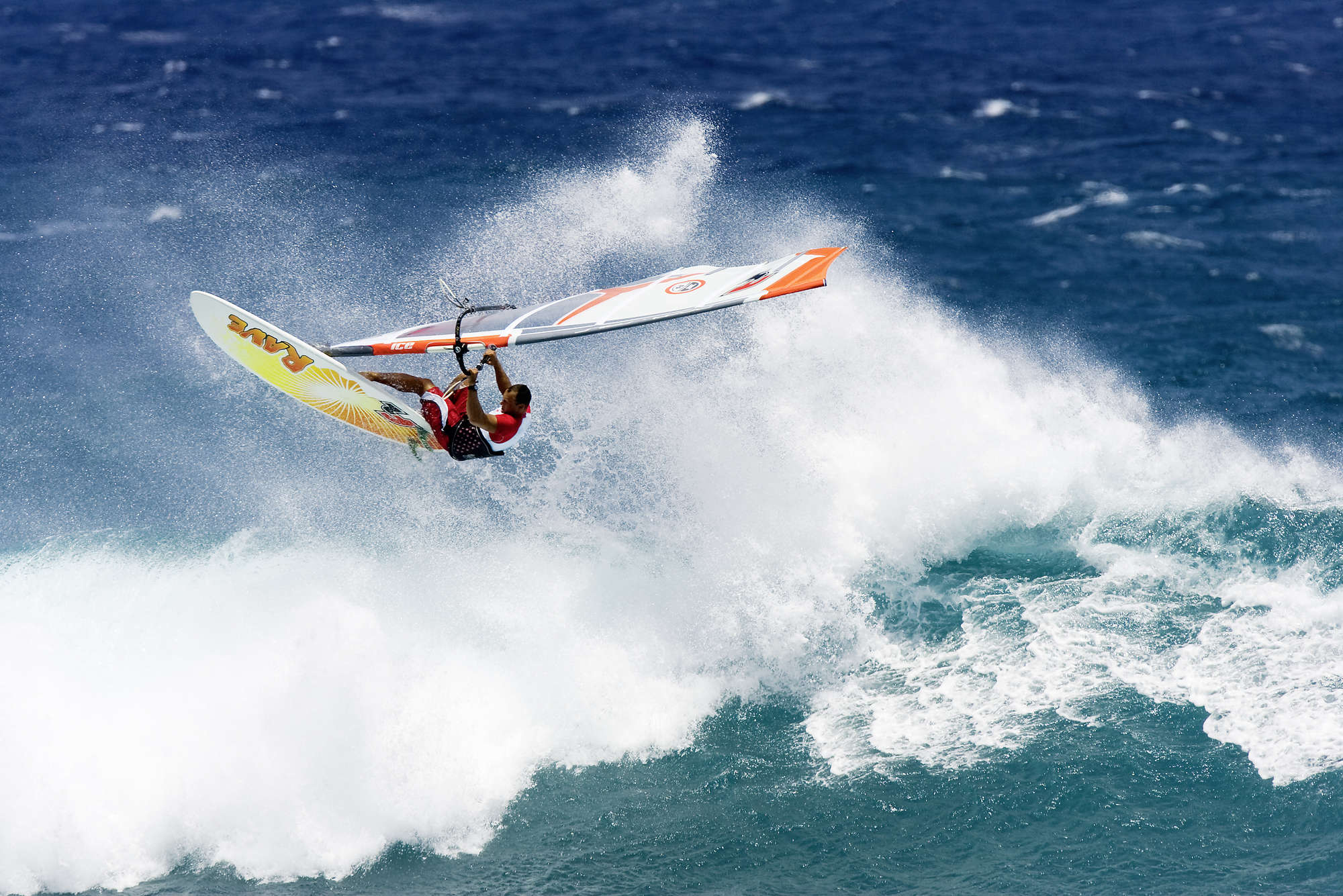             Fototapete Meer mit Windsurfer – Strukturiertes Vlies
        