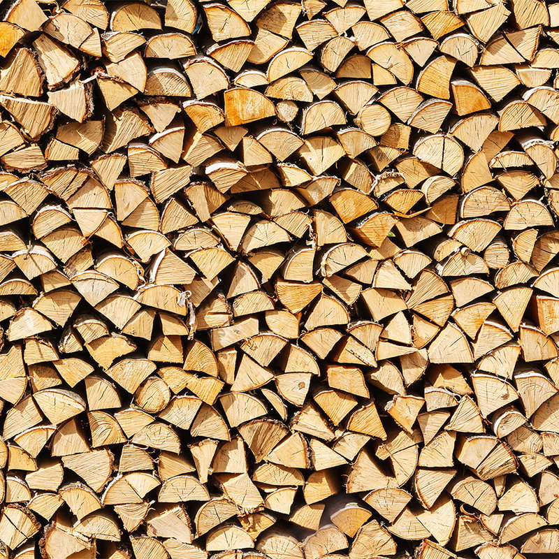 Holzstämme, Schnittholz, Holzstapel, Holzscheite, Brennholz