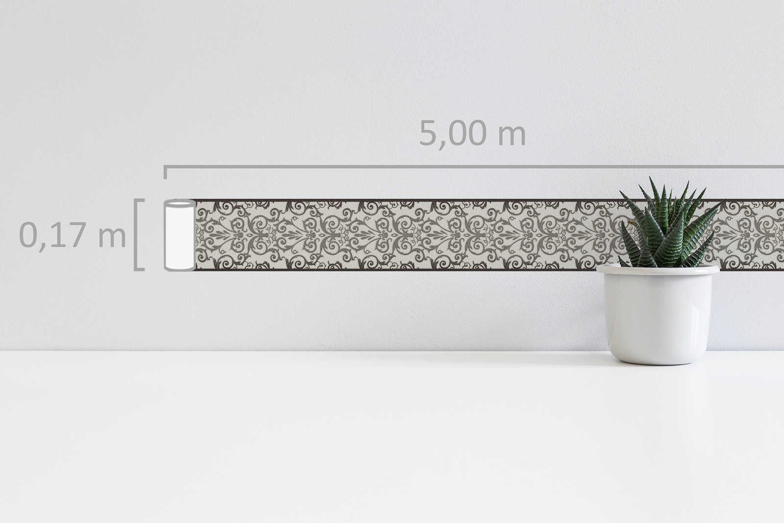 Schwarz-Weiß Ornament Bordüre mit Metallic Effekt