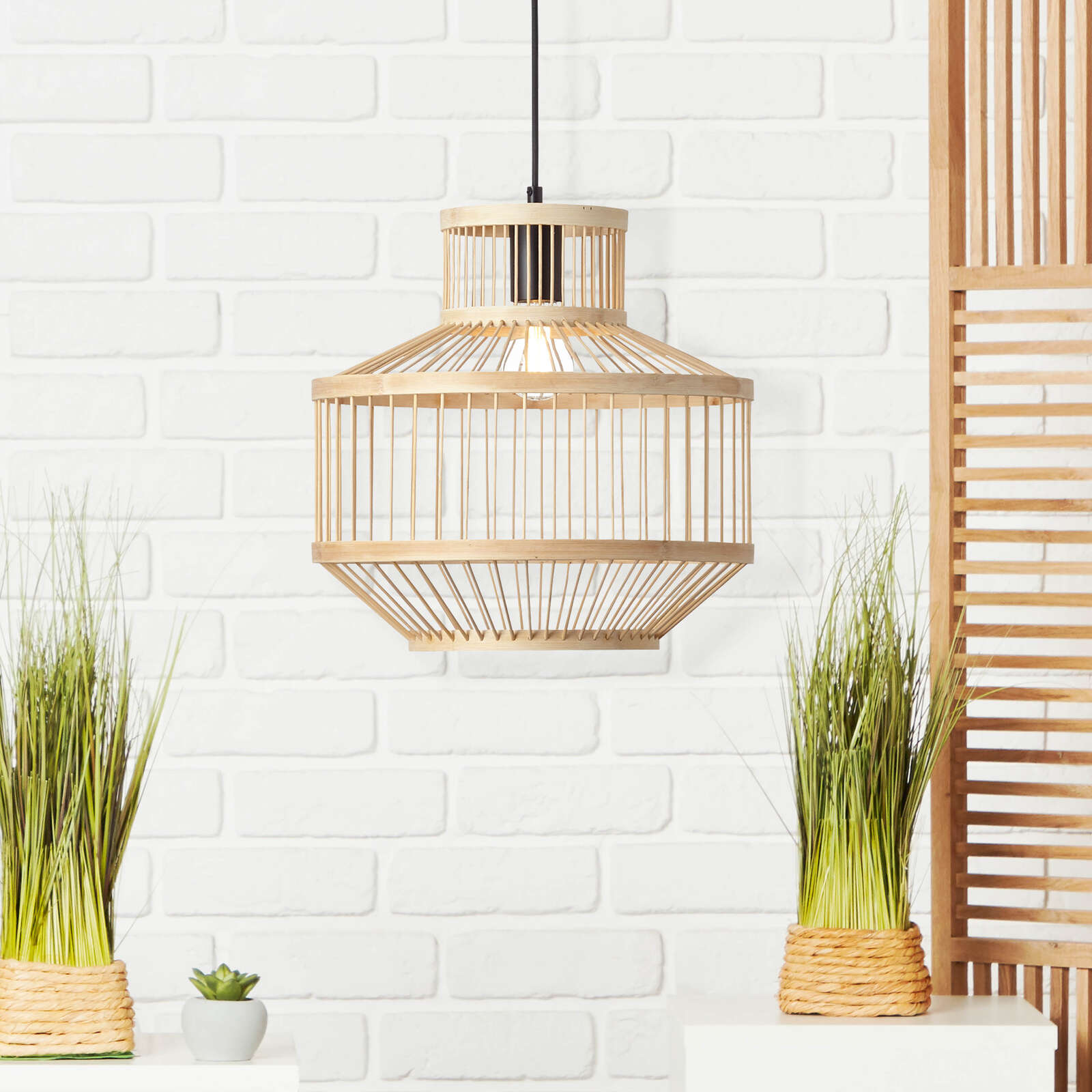             Bamboo pendant light - Philipp - Brown
        