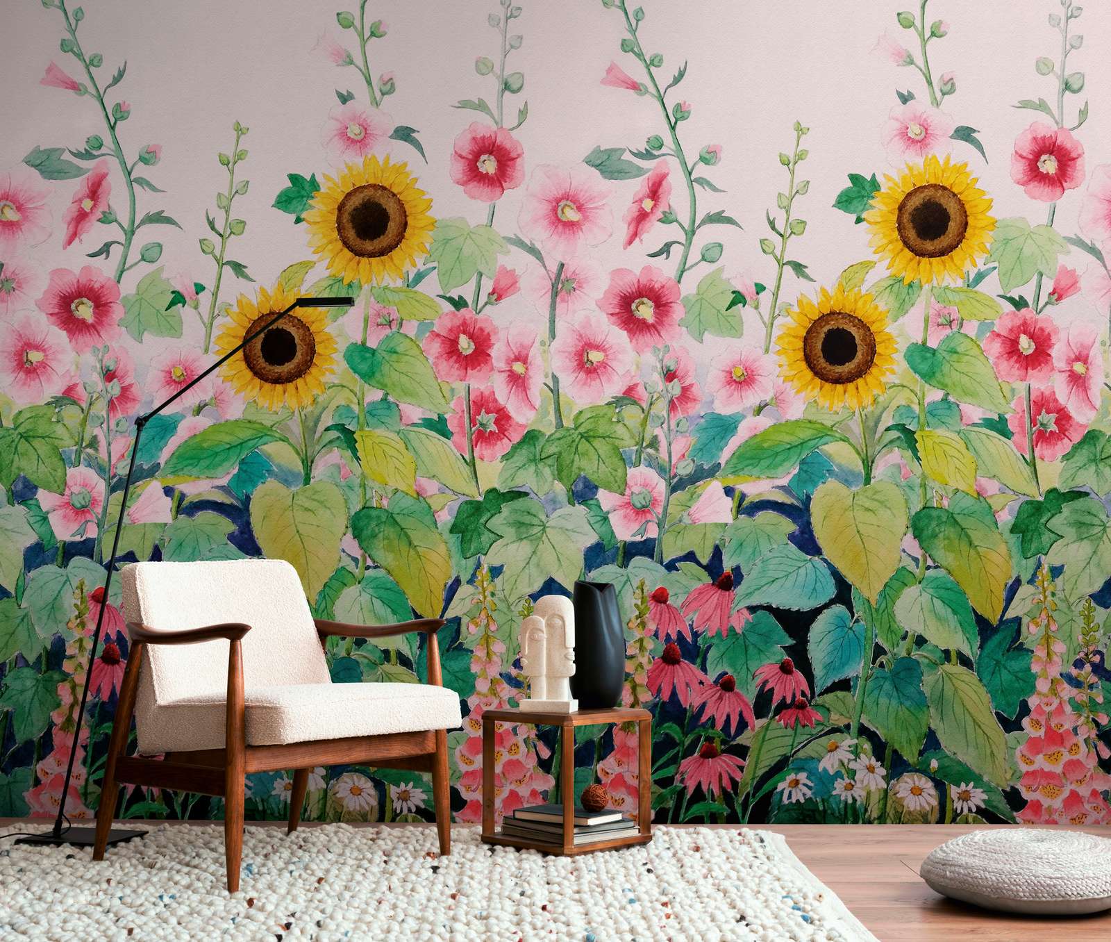             Bunte Blumenwiese Vliestapete mit Sonnenblumen und einer großflächigen Musterwiederholung – Rosa, Grün, Gelb
        