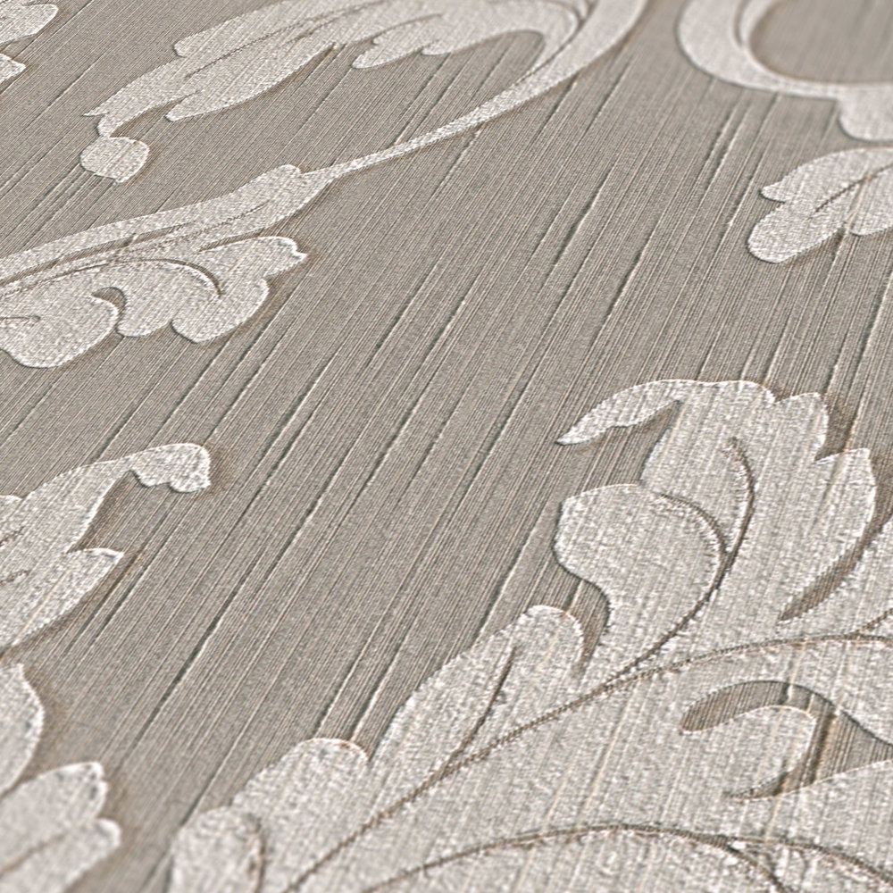             Barocktapete mit floralen Ranken Ornamenten – Grau, Beige
        