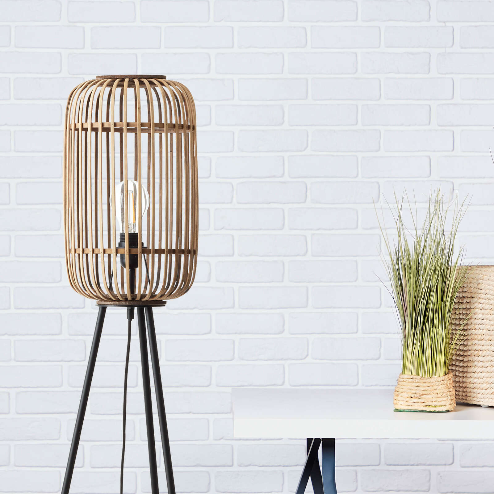             Stehleuchte aus Bambus - Willi 8 – Braun
        