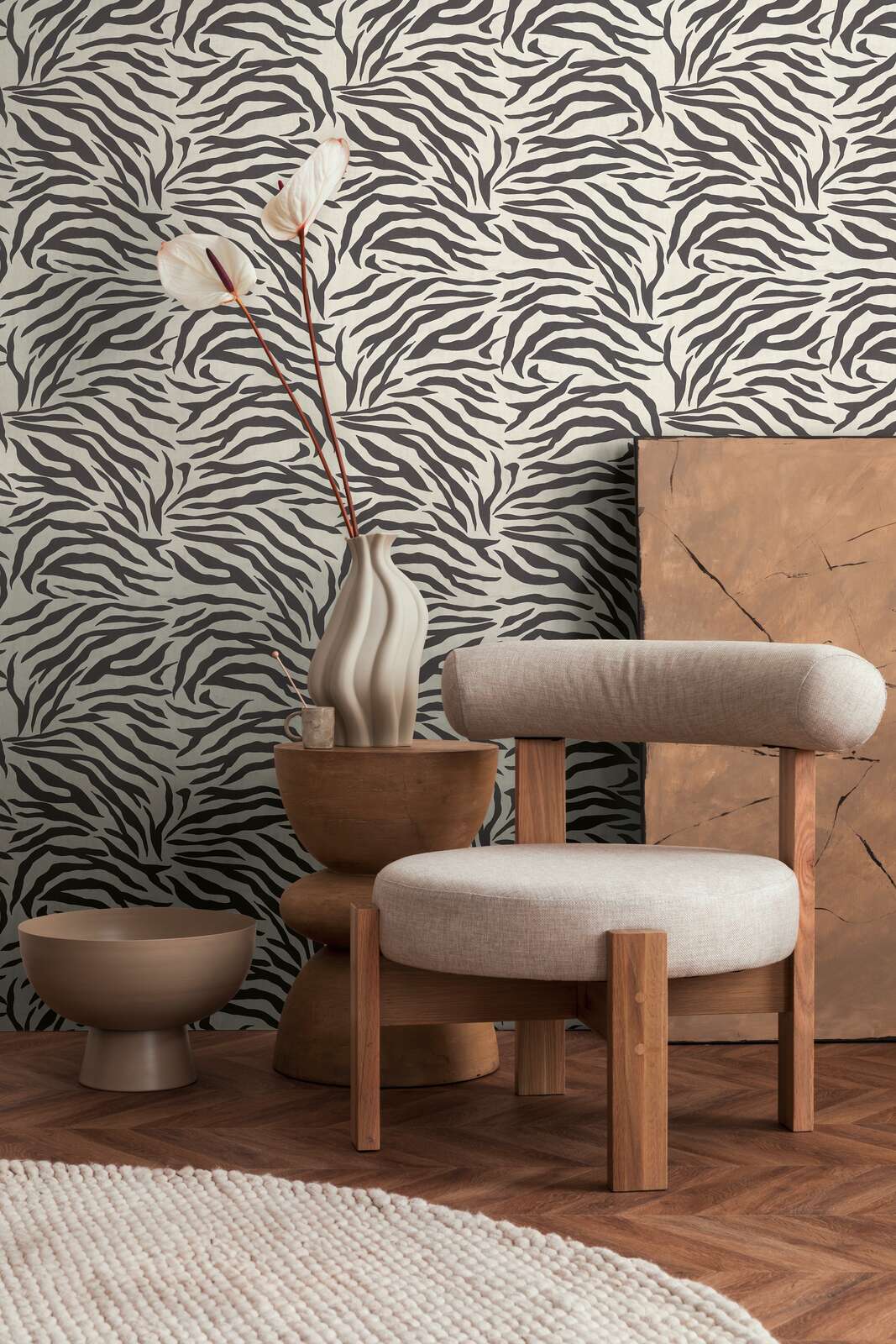             Exotische Vliestapete mit klassischem Zebramotiv, einfach strukturiert – Schwarz, Weiß
        
