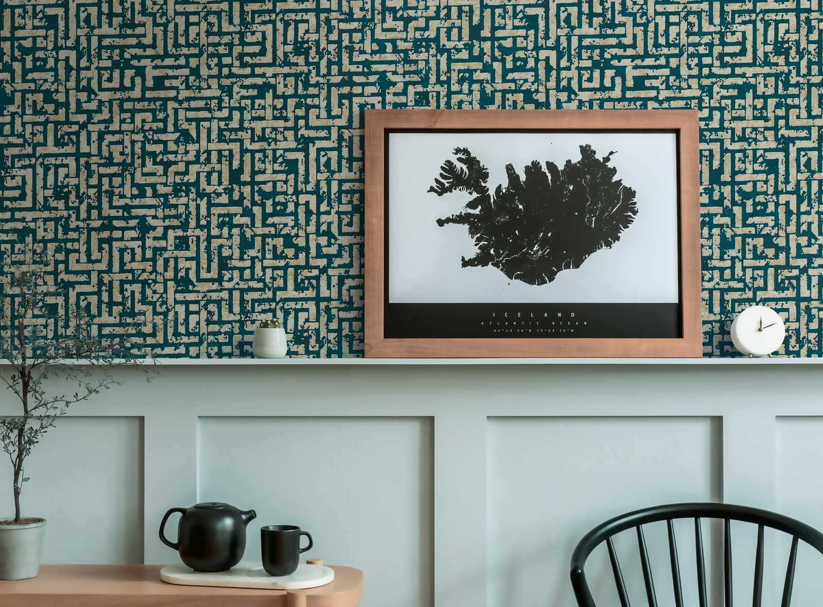             Ethno Tapete mit grafischem Relief Design – Blau, Grün, Beige
        