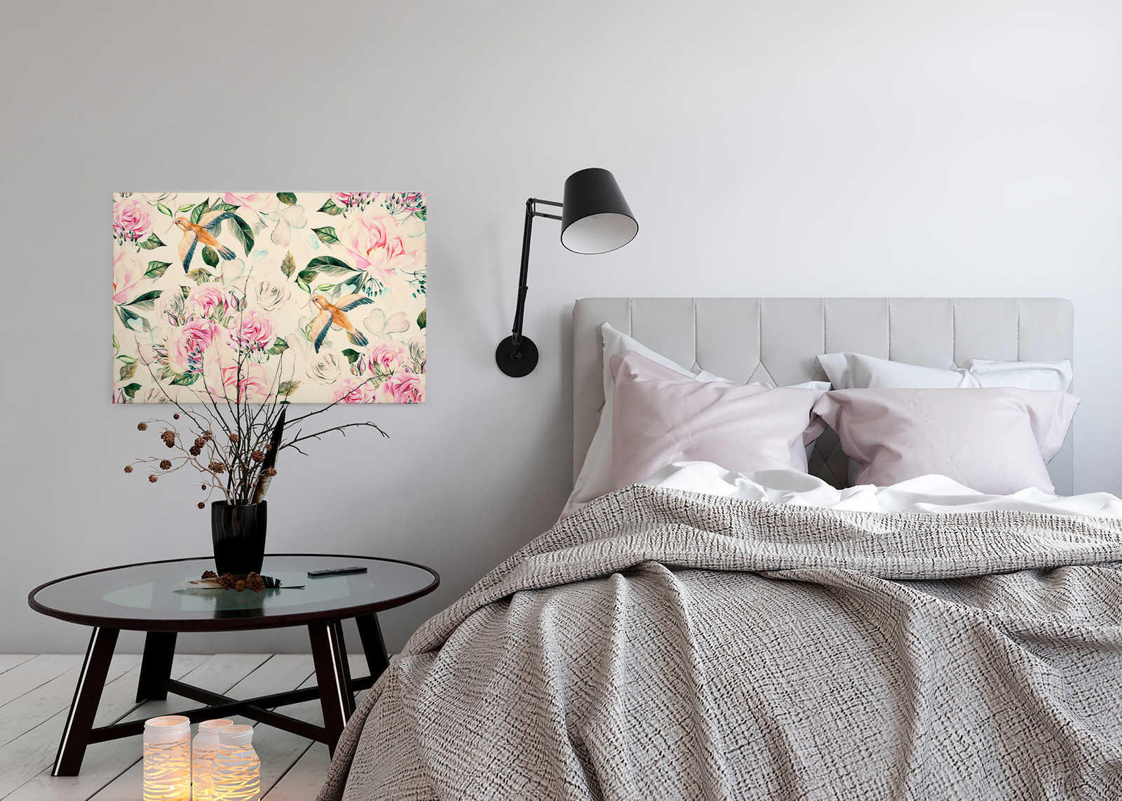             Leinwand mit verspielten Blumen und Vögel im Vintage-Stil – 0,90 m x 0,60 m
        