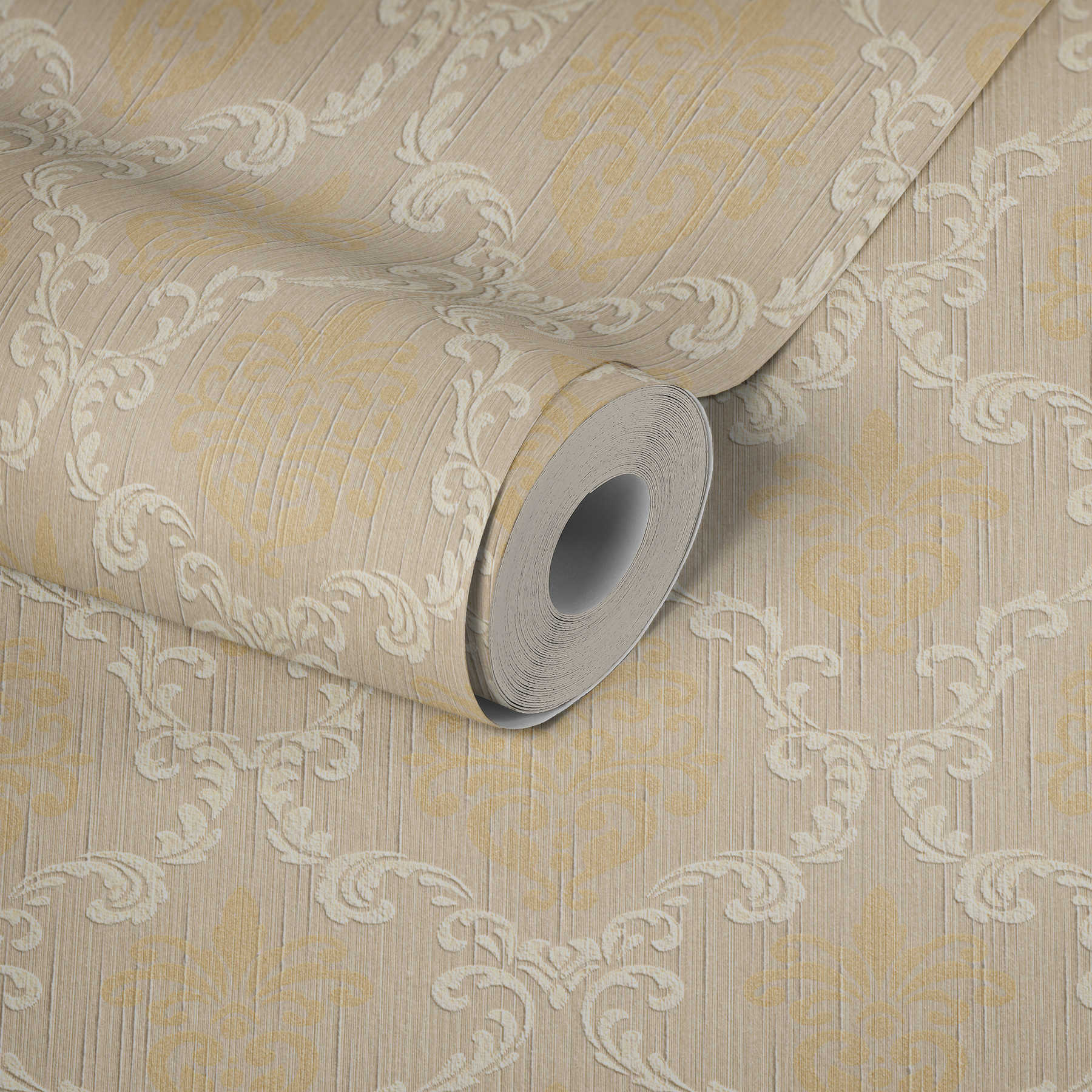             Tapete mit Ornament Design im Kolonial Stil – Beige
        