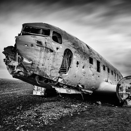 flugzeugwrack, flugzeugrumpf, flugzeugabsturz, trümmer, swbw_image