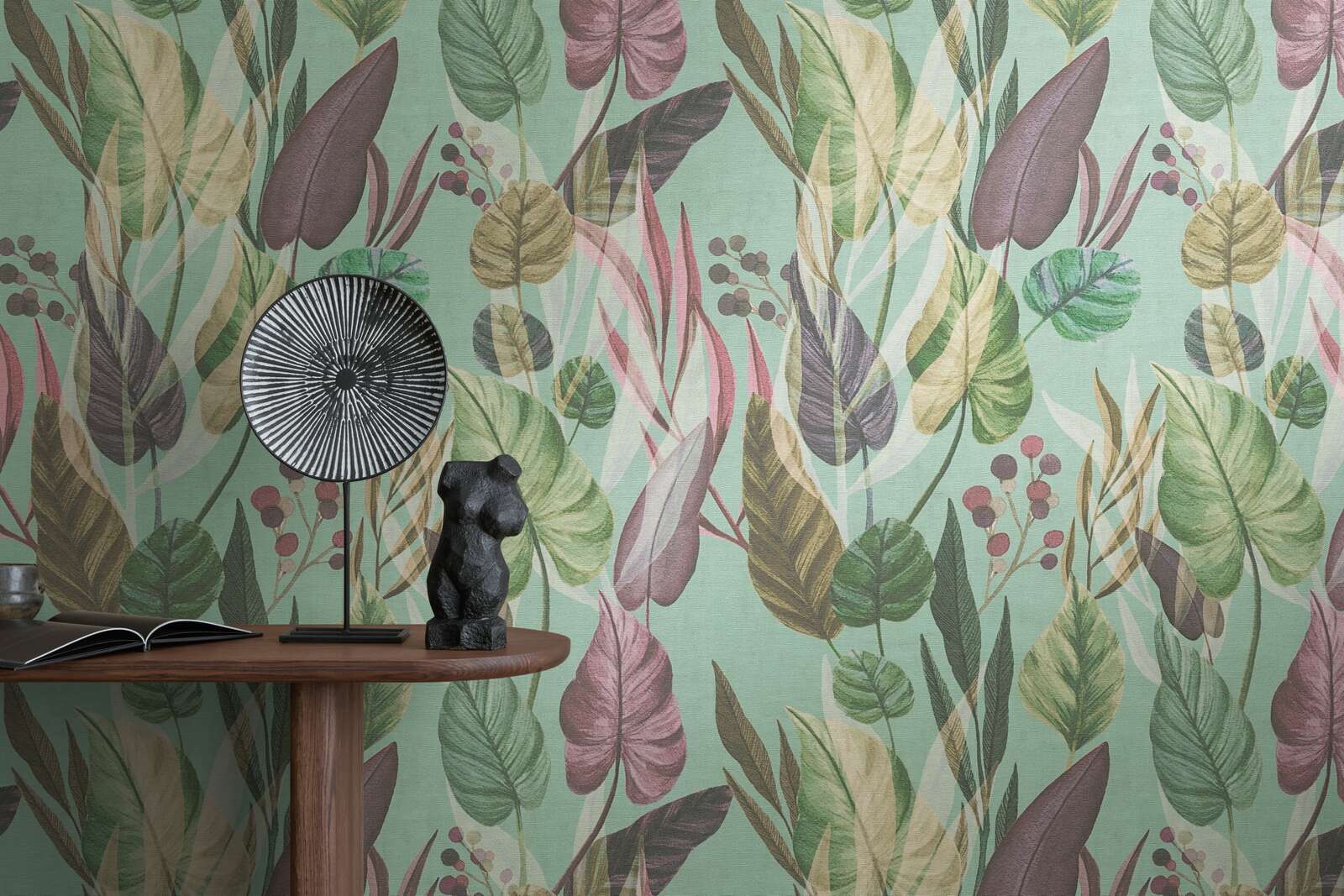             Leuchtende Vliestapete im exotischen Stil mit Blätterdesign und leichter Struktur – Bunt
        