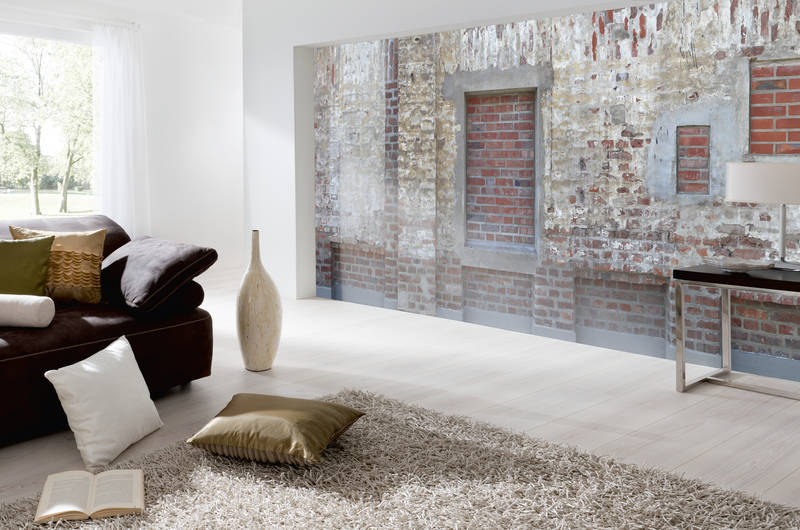 Wohnzimmer, Kunstfaserteppich, Rostbraune Wand, Ledersofa, Kissen