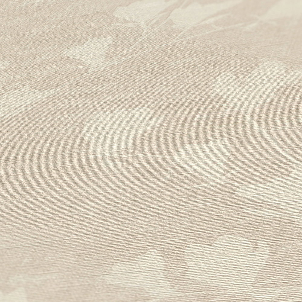 Beige Tapete mit natürlichem Blättermuster