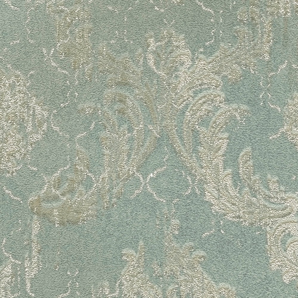 Elegante Vliestapete mit zartem Ornamentmotiv und dezenter Struktur – Grün, Champagner, Metallic