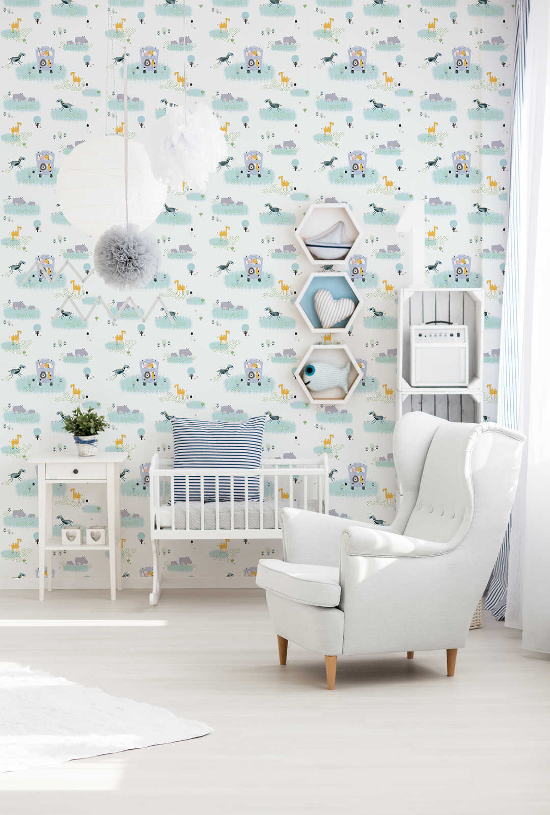             Safari Tapete Kinderzimmer – Bunt, Grün, Grau
        
