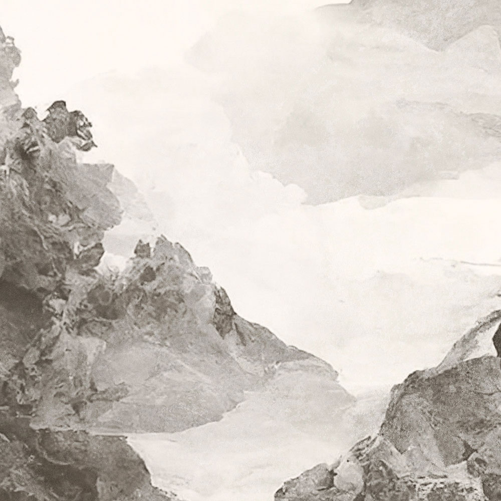 Fototapete »tinterra 1« - Landschaft mit Bergen &amp; Nebel – Grau | Glattes, leicht glänzendes Premiumvlies