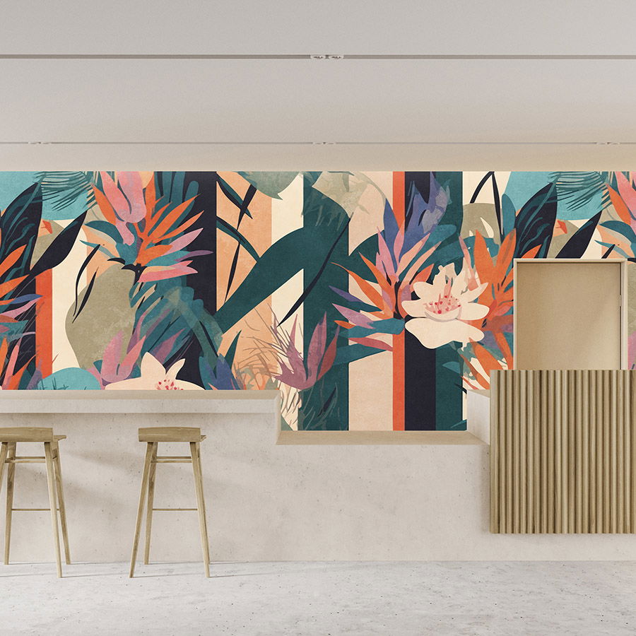         Fototapete »sarabi« - Muster mit Blumen & Gräsern, Streifen vor Vintage-Putzstruktur – Bunt | Glattes, leicht glänzendes Premiumvlies
    