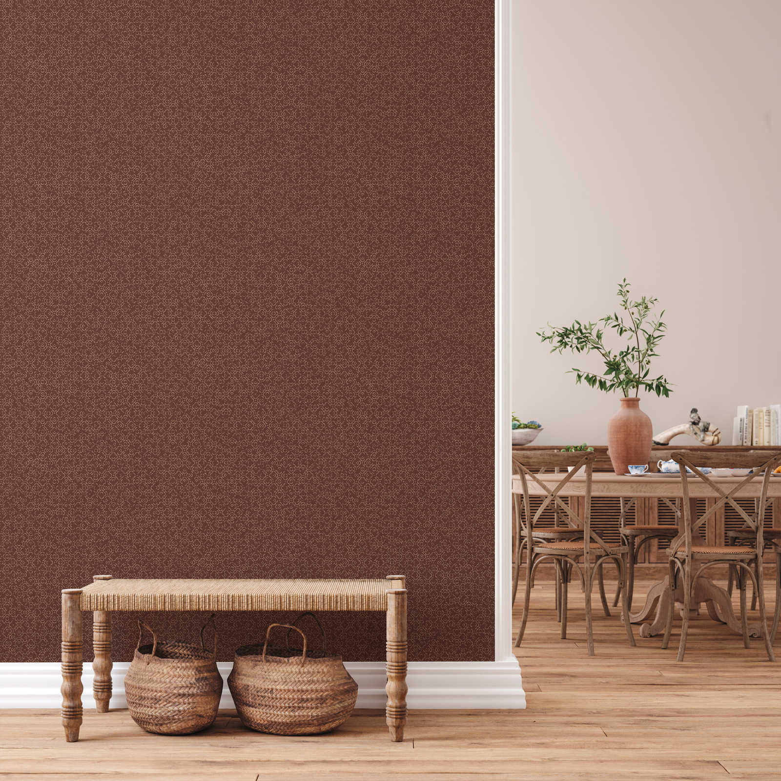 Tapete mit 3D Mustereffekt und Metallic-Glanz – Braun, Metallic, Rot