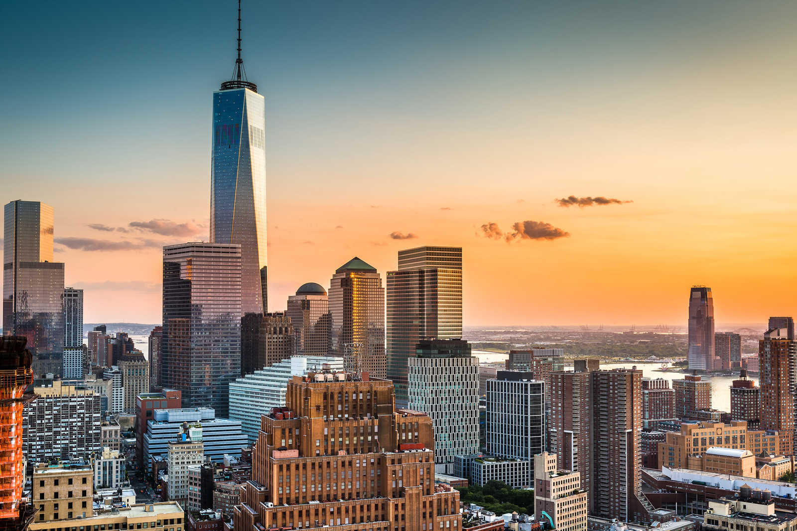             Leinwandbild mit der Skyline von Manhattan bei Sonnenuntergang – 0,90 m x 0,60 m
        