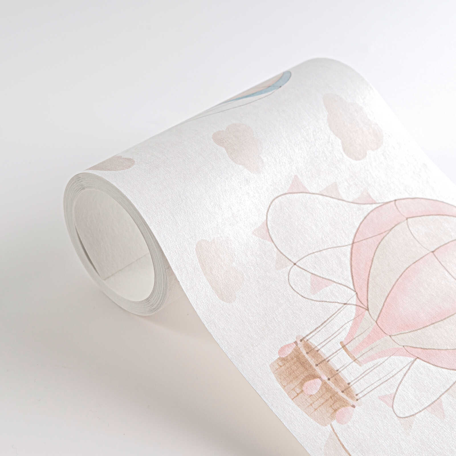             Kinderzimmer Bordüre mit Heißluftballons und Wolken – Luftiges Design für traumhafte Kinderzimmer – Creme, Beige, Rosa
        