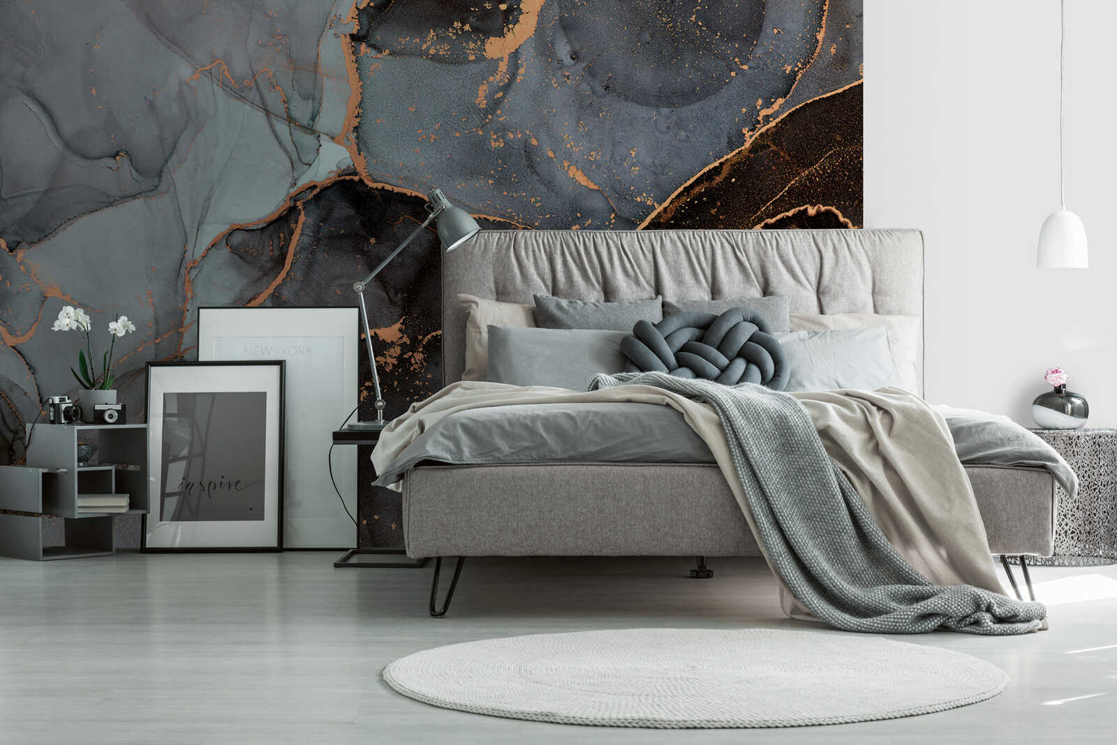         Luxuriöse und mystische Marmor-Optik Fototapete – edle Vliestapete mit goldenen Akzenten – Bunt
    