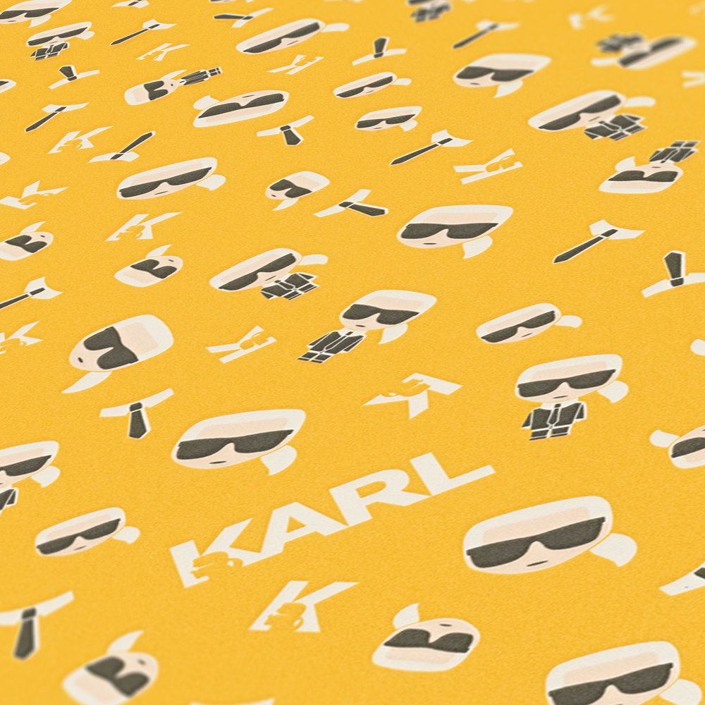             Vliestapete Karl LAGERFELD Comic Design – Gelb
        