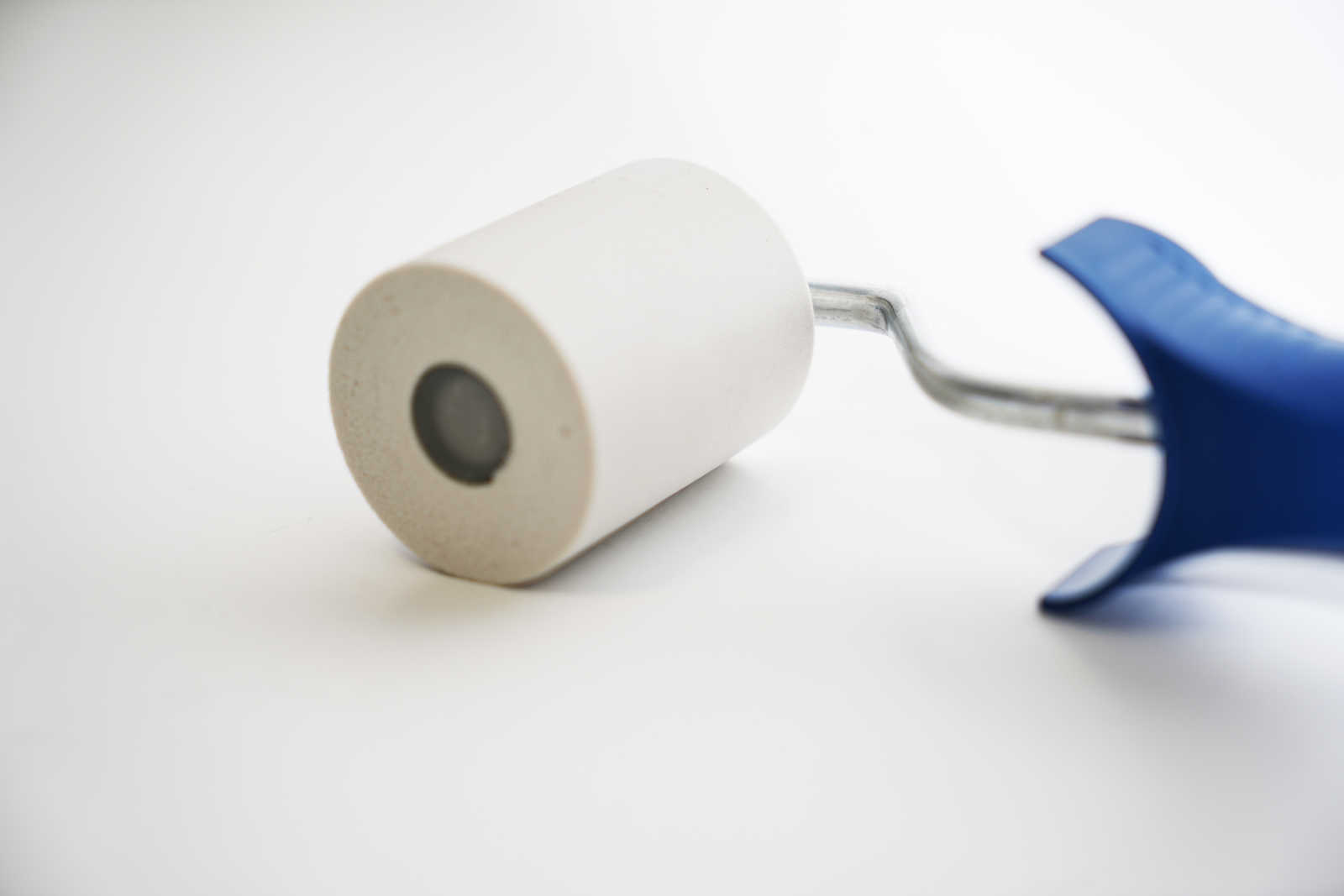             Andrückroller 4,5cm aus Kunststoff mit PU-Saumrolle
        