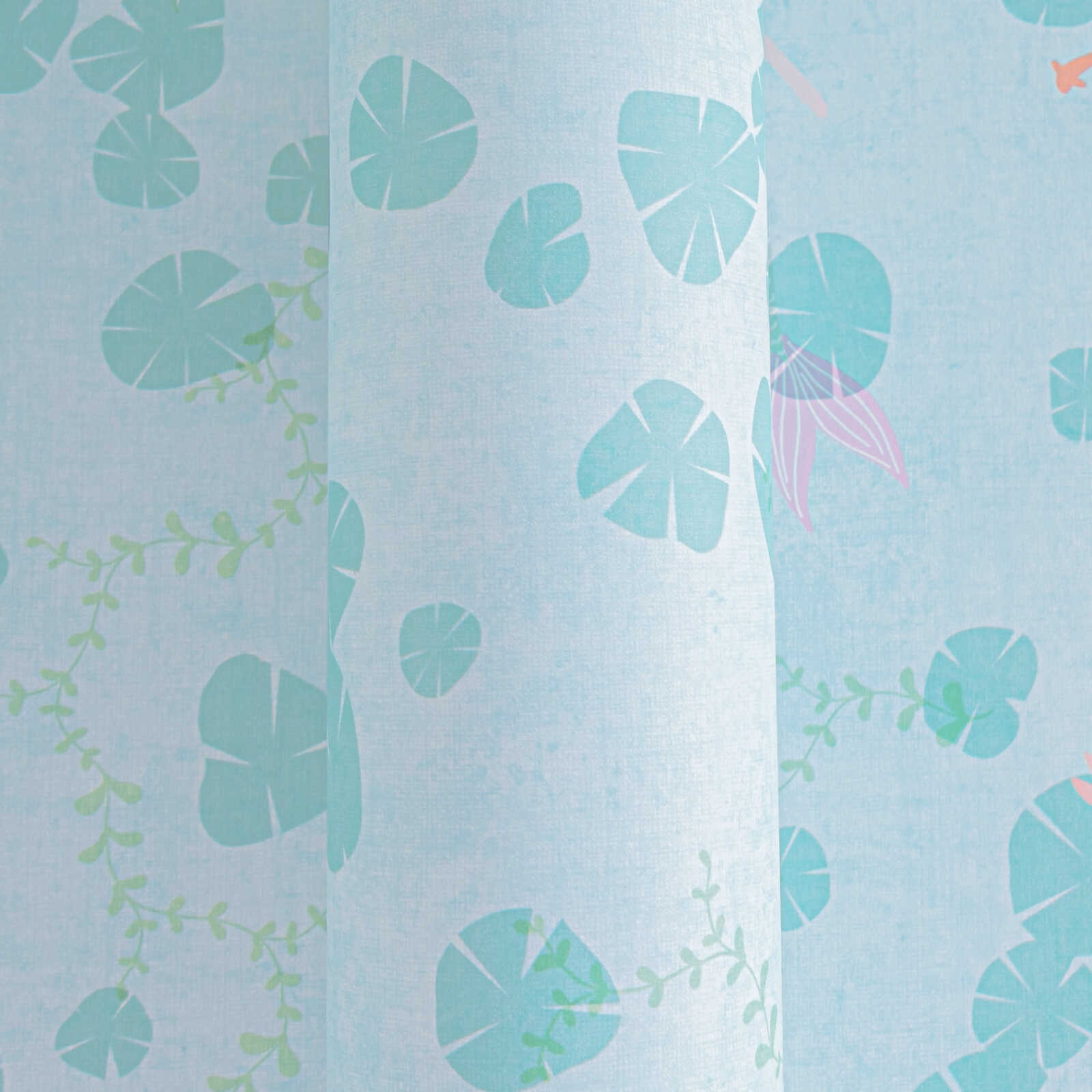             Kinderzimmer Vliestapete - Zauberhafte Unterwasserwelt mit Meerjungfrauen und Seerosen – Blau, Bunt, Grün
        