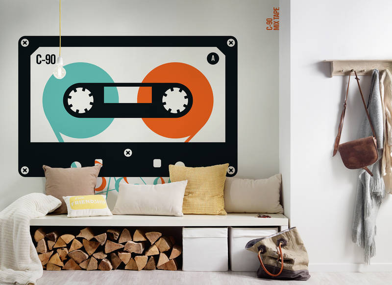 Wandbild, Tape-Träger, Kassetten-Motiv, Sofa-Kissen, Holzscheite