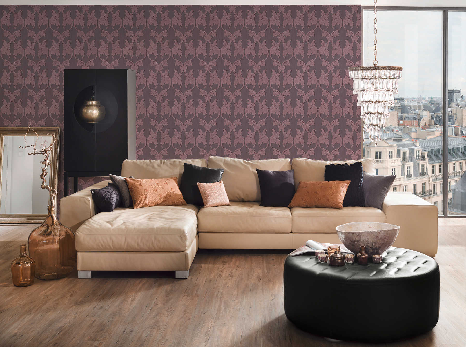             Textil Tapete mit Barock Ranken – Lila
        