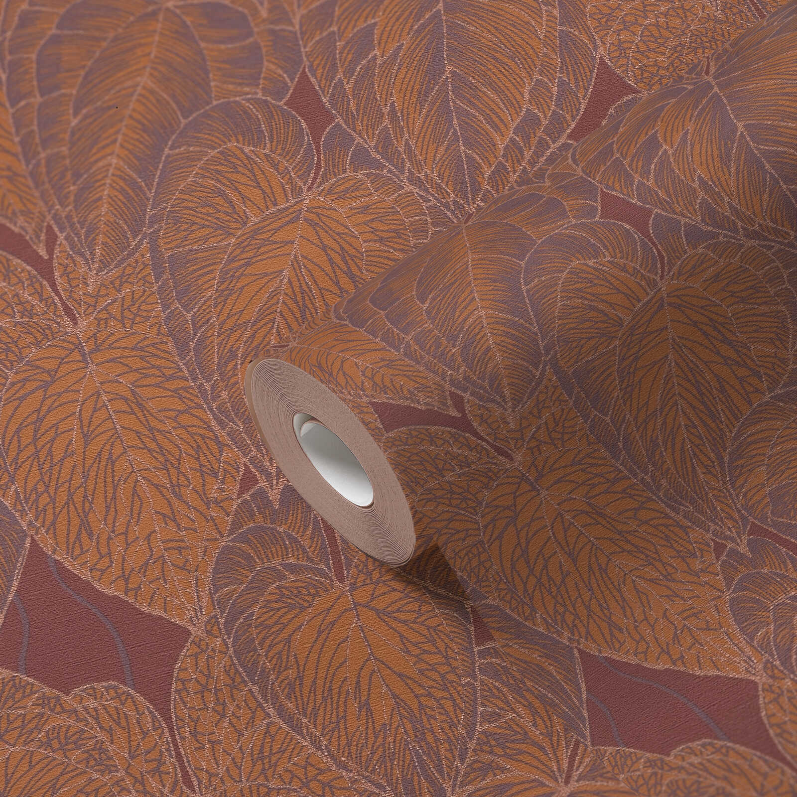             Daniel Hechter Edle Vliestapete mit floralem Muster und metallischen Akzenten – Rot, Orange, Lila
        