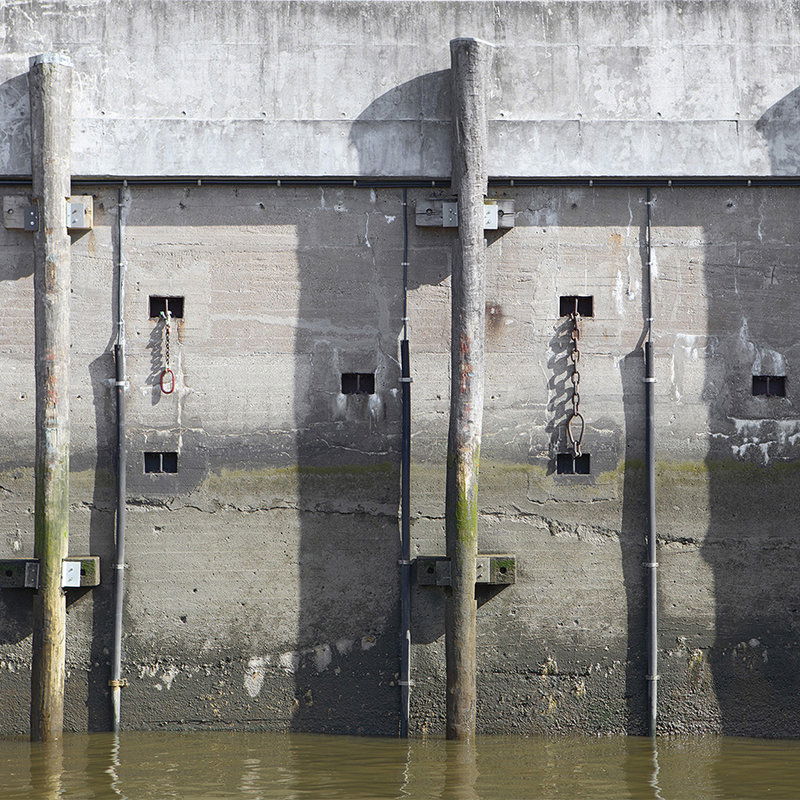         papier peint en papier Urban Style - papier peint en papier intissés avec structure en béton massif sur le port - Gris, vert
    