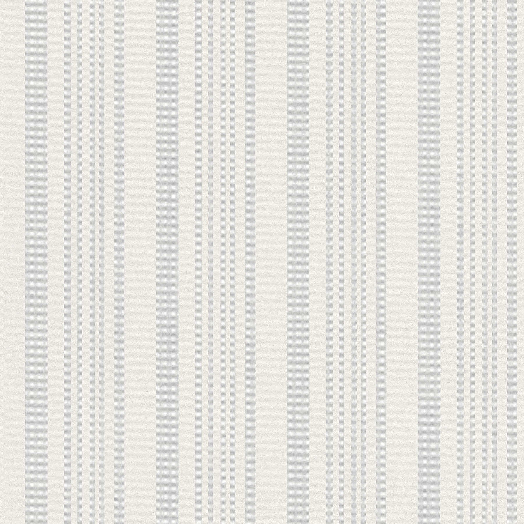         Stripes wallpaper paintable with texture pattern
    