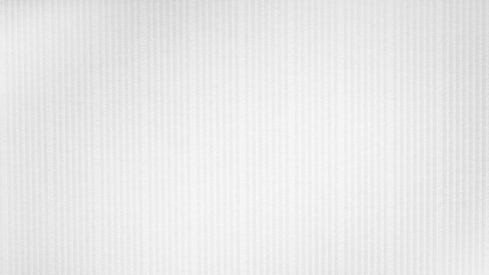             Überstreichbare Tapete mit 3D Streifenmuster – Weiß
        